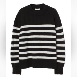 H&M || Black & White striped sweater
